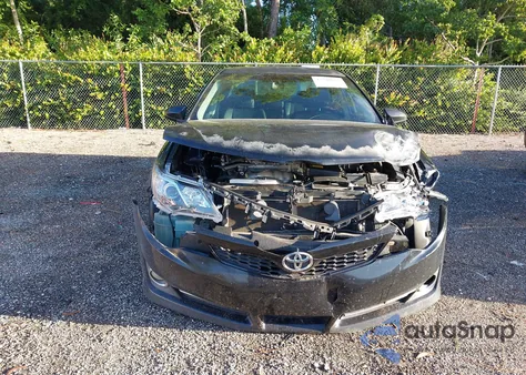 2012 Toyota Camry Se z USA, uszkodzony, nr VIN 4T1BF1FK9CU160635